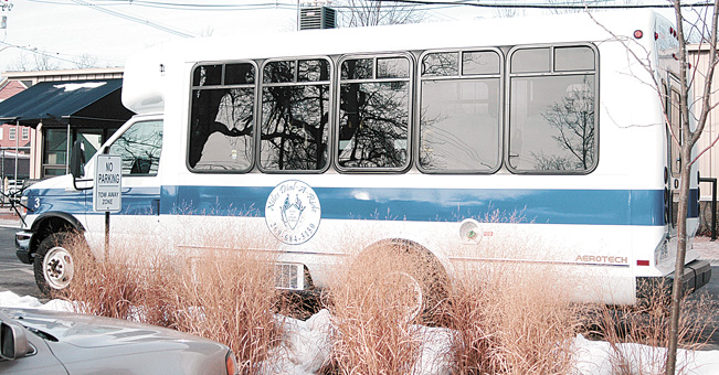 Picture of Niles Dial A Ride Bus niles_dart.jpg